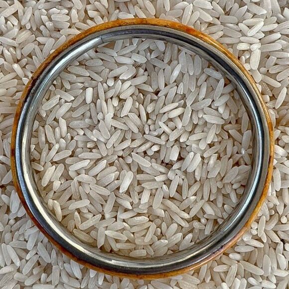 Vintage Sponge Coral Bangle - Picture 4 of 10